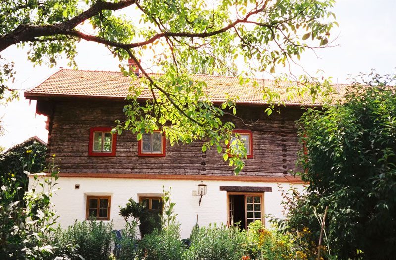 SeminarhausPartner.Blog - Haus des Monats: Vierfalt, Geisenhausen - Vierfalthof, Luftansicht