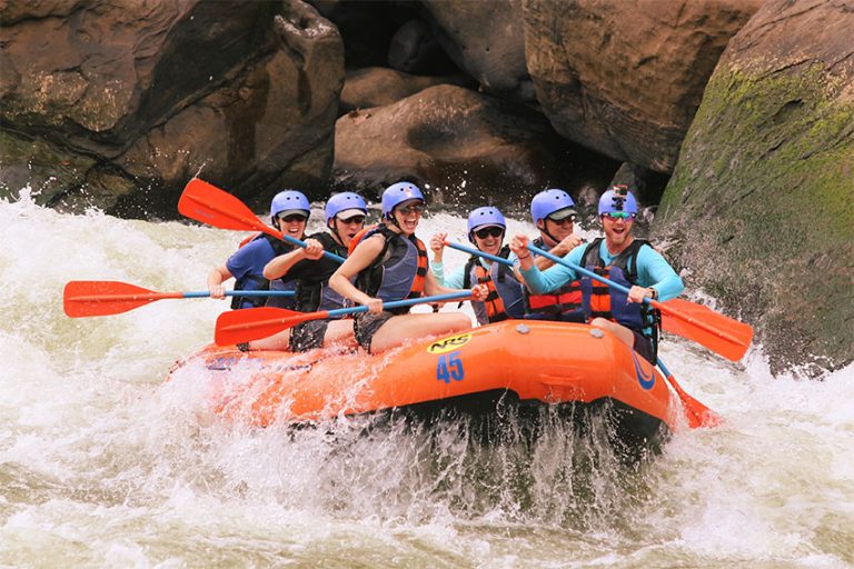 SeminarhausPartner.Blog | Teambuilding | Gruppe beim Rafting